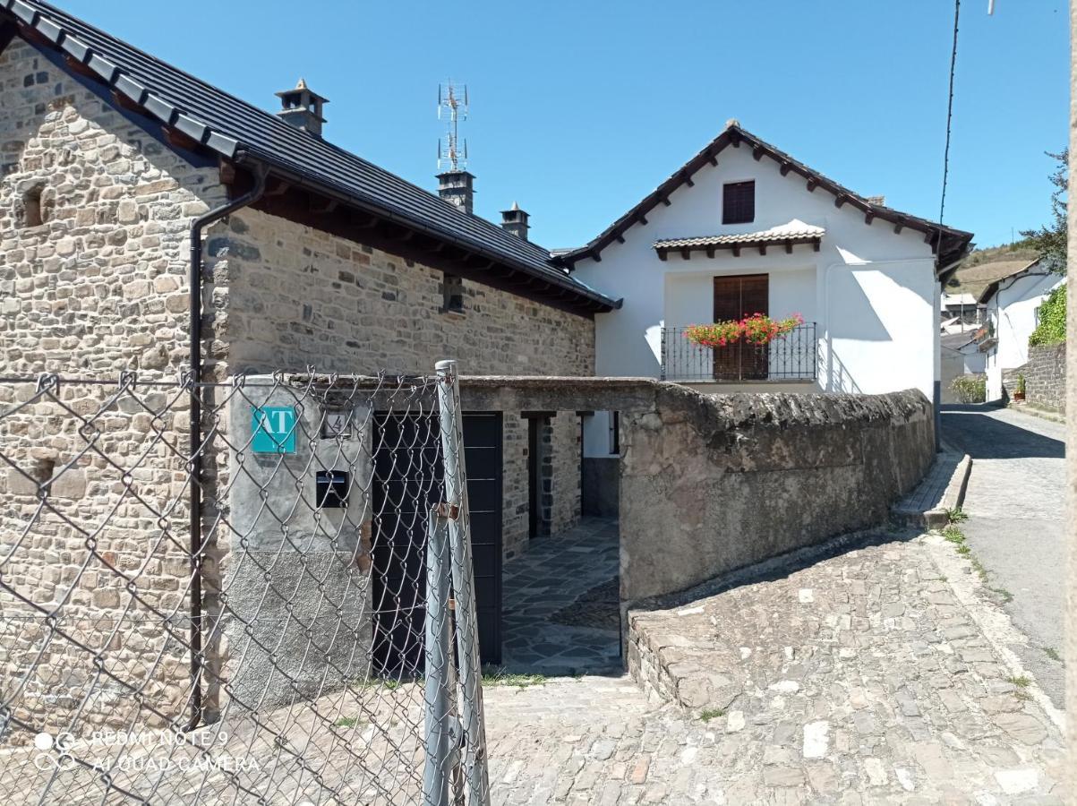 Apartamentos Camino De La Val Borau Exterior foto